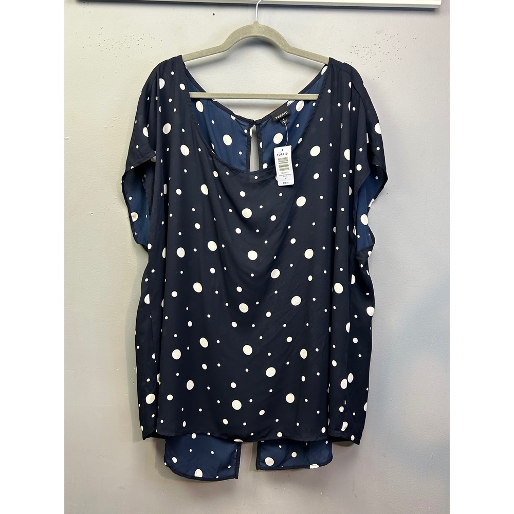 Torrid Blouse Women 4 Blue White Dot SS Dolman Split Back Polka Dot Top New